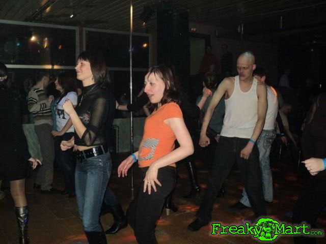 zombie-dance-party